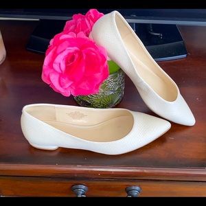 Nine West Flats - Size 6.5